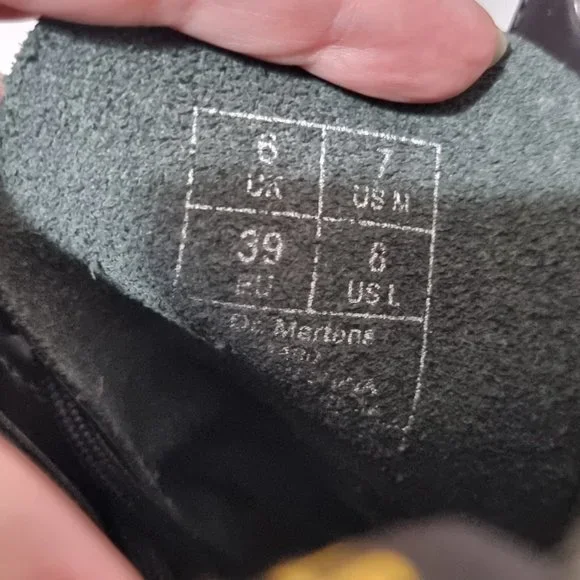 Doc Martens Ladies Black Boots Size UK 6 AUS 8 10 Hole Leather Great Condition - Picture 7 of 9